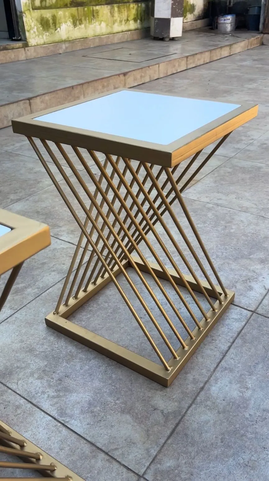Amoblamiento en hierro y madera fabricado por Herrería Valdez.Luis 2